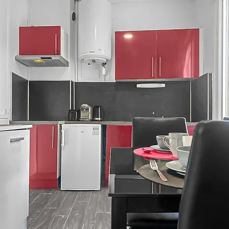Balade A Montlucon Apartment Exterior photo